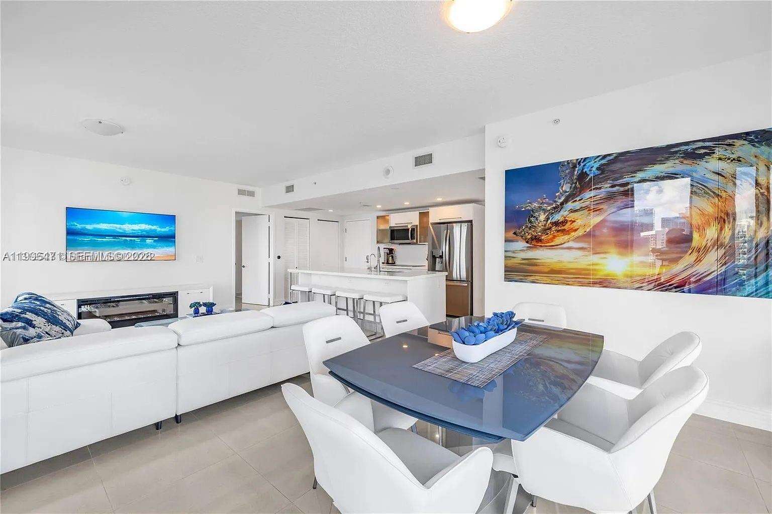 Latitude On The River at 185 7 St, Miami, FL 33130 - For Rent photo 2