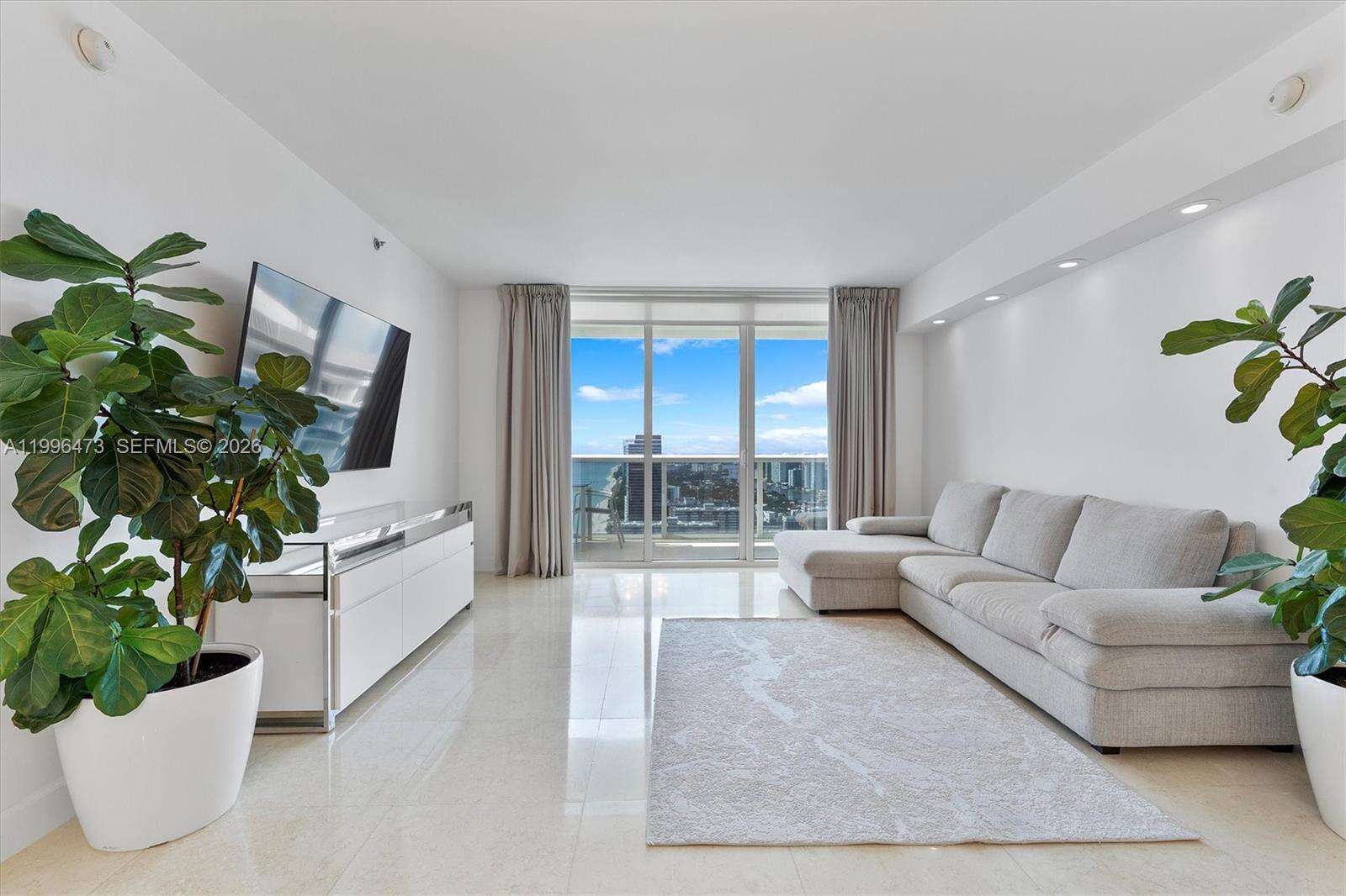 The Beach Club Two at 1830 Ocean Dr, Hallandale Beach, FL 33009 - For Rent photo 4