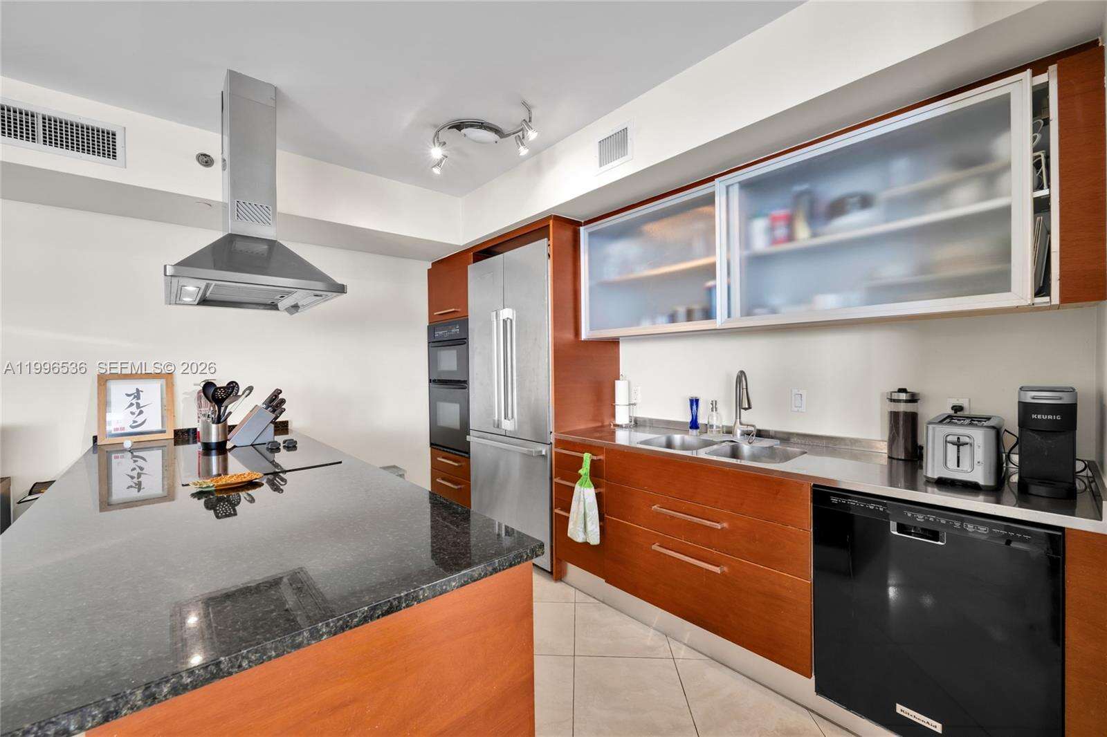 The Beach Club at 1850 Ocean Dr, Hallandale Beach, FL 33009 - For Rent photo 11