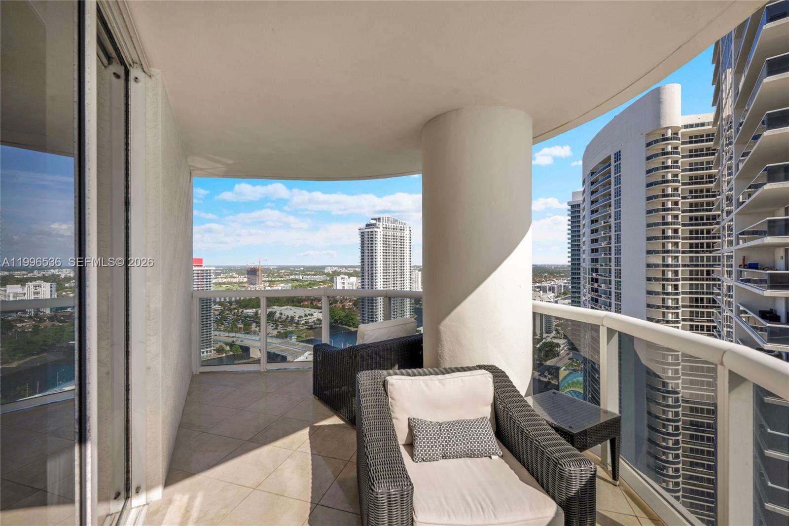The Beach Club at 1850 Ocean Dr, Hallandale Beach, FL 33009 - For Rent photo 24