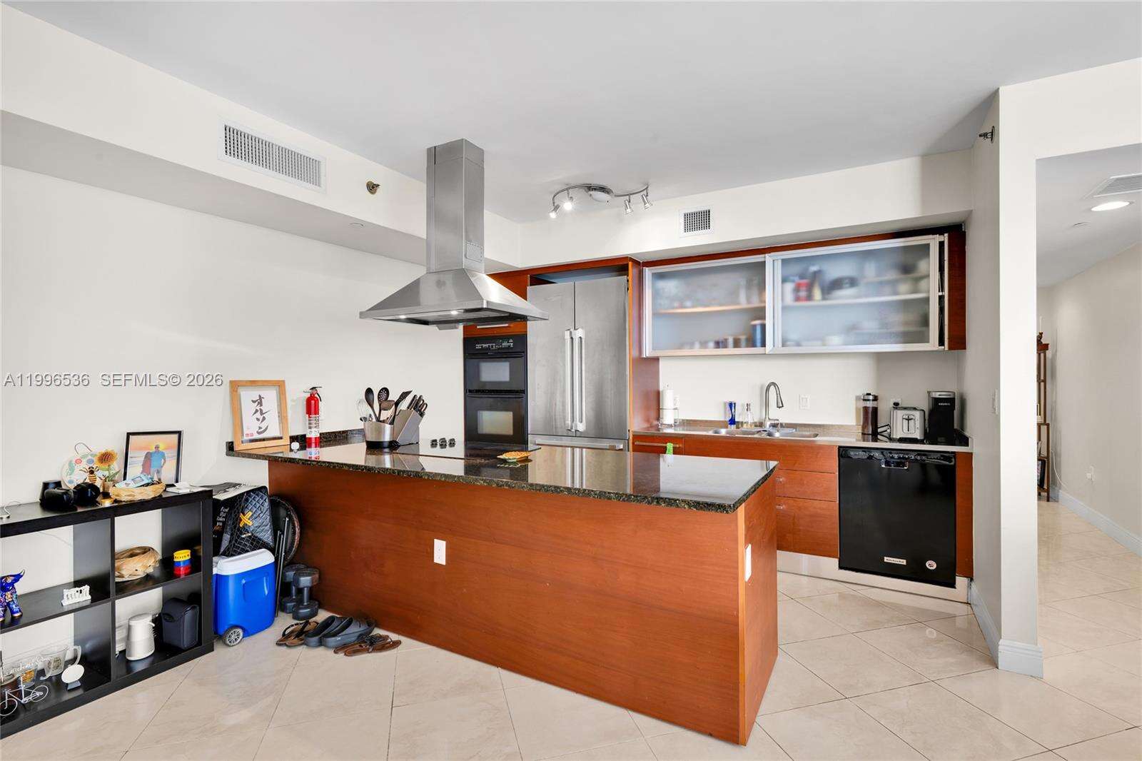 The Beach Club at 1850 Ocean Dr, Hallandale Beach, FL 33009 - For Rent photo 10