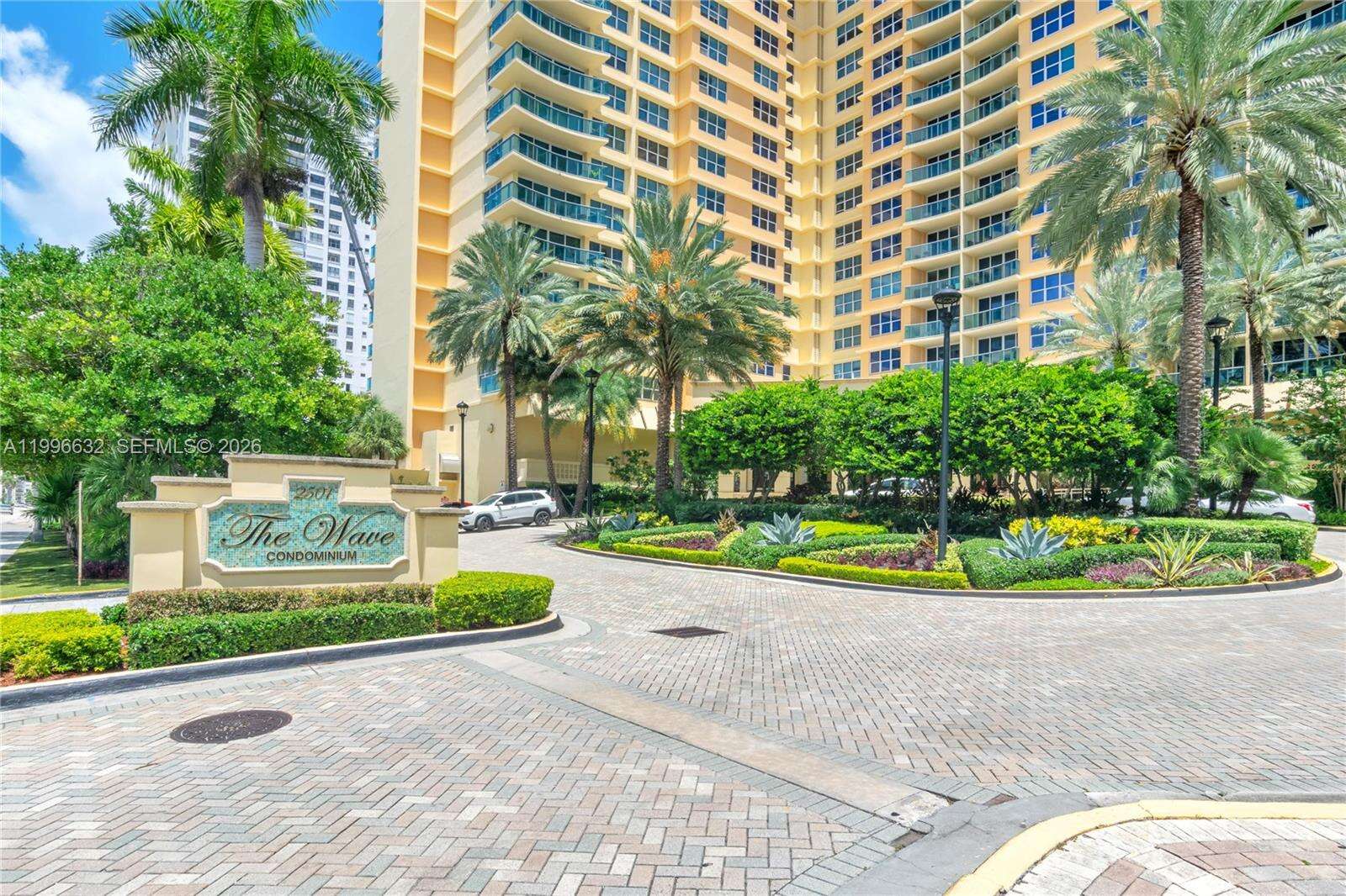 The Wave at 2501 Ocean Dr, Hollywood, FL 33019 - For Rent photo 8