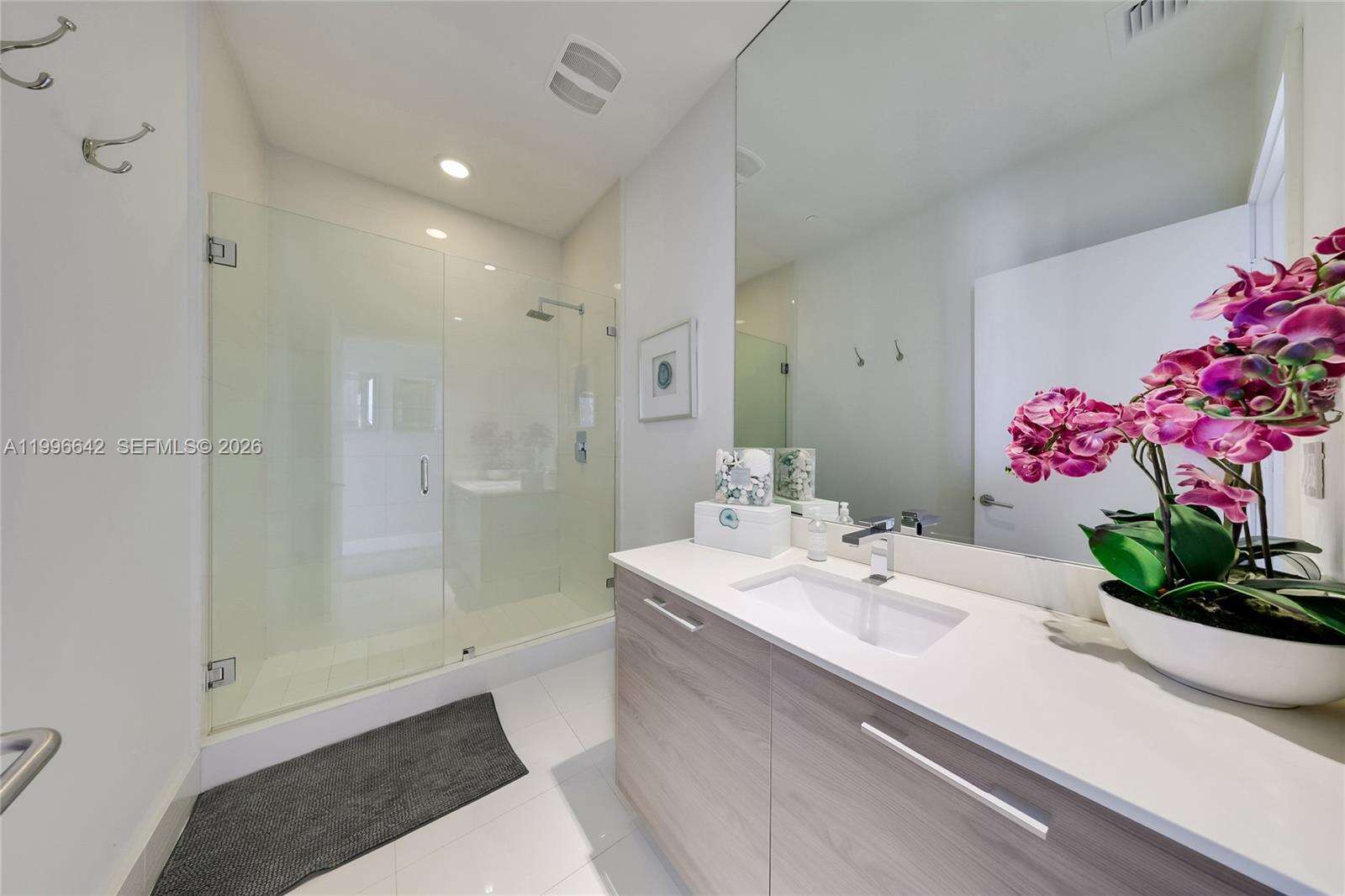 Sls Brickell at 1300 Miami Ave, Miami, FL 33130 - For Rent photo 8
