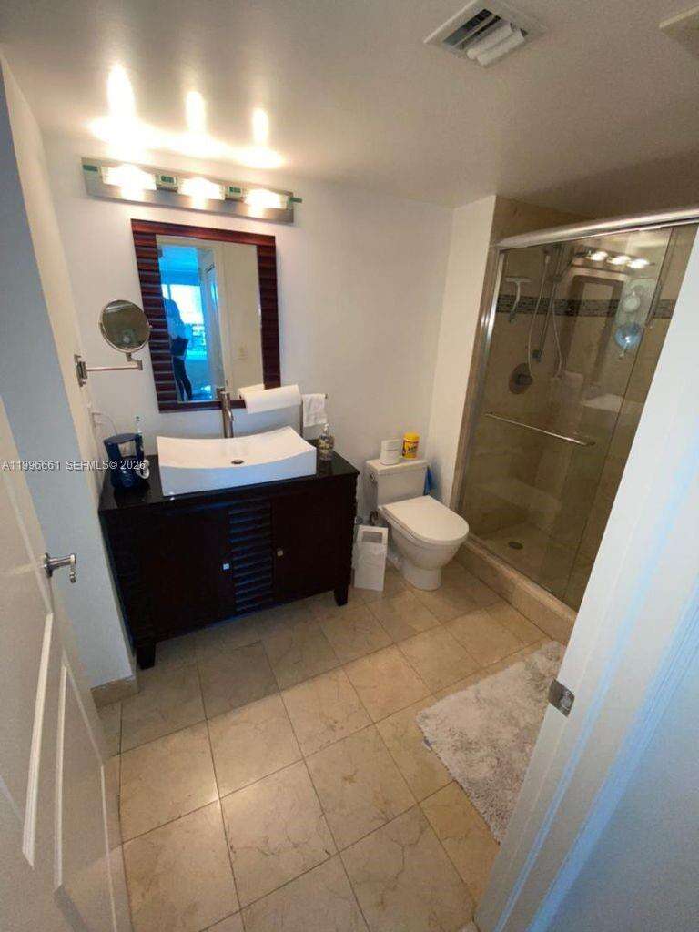 Skyline On Brickell at 2101 Brickell Ave, Miami, FL 33129 - For Rent photo 2