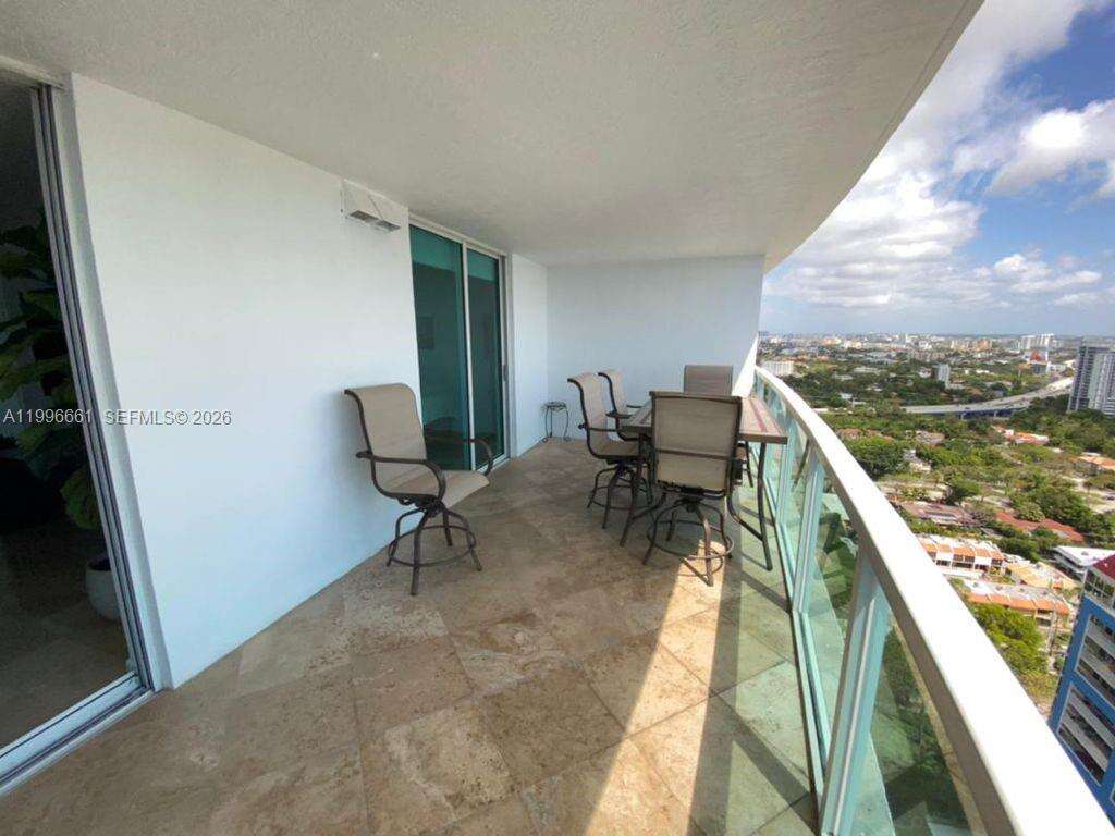 Skyline On Brickell at 2101 Brickell Ave, Miami, FL 33129 - For Rent photo 8