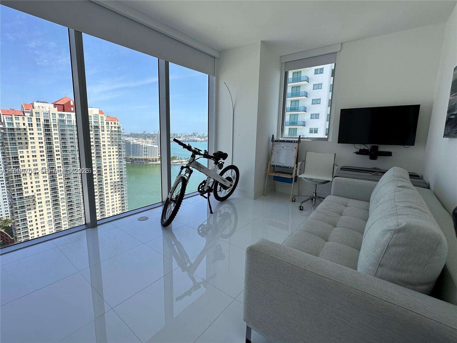 Brickell House at 1300 Brickell Bay Dr, Miami, FL 33131 - For Rent photo 23