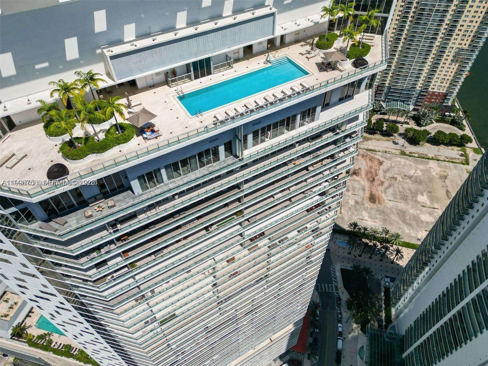 Brickell House at 1300 Brickell Bay Dr, Miami, FL 33131 - For Rent photo 27