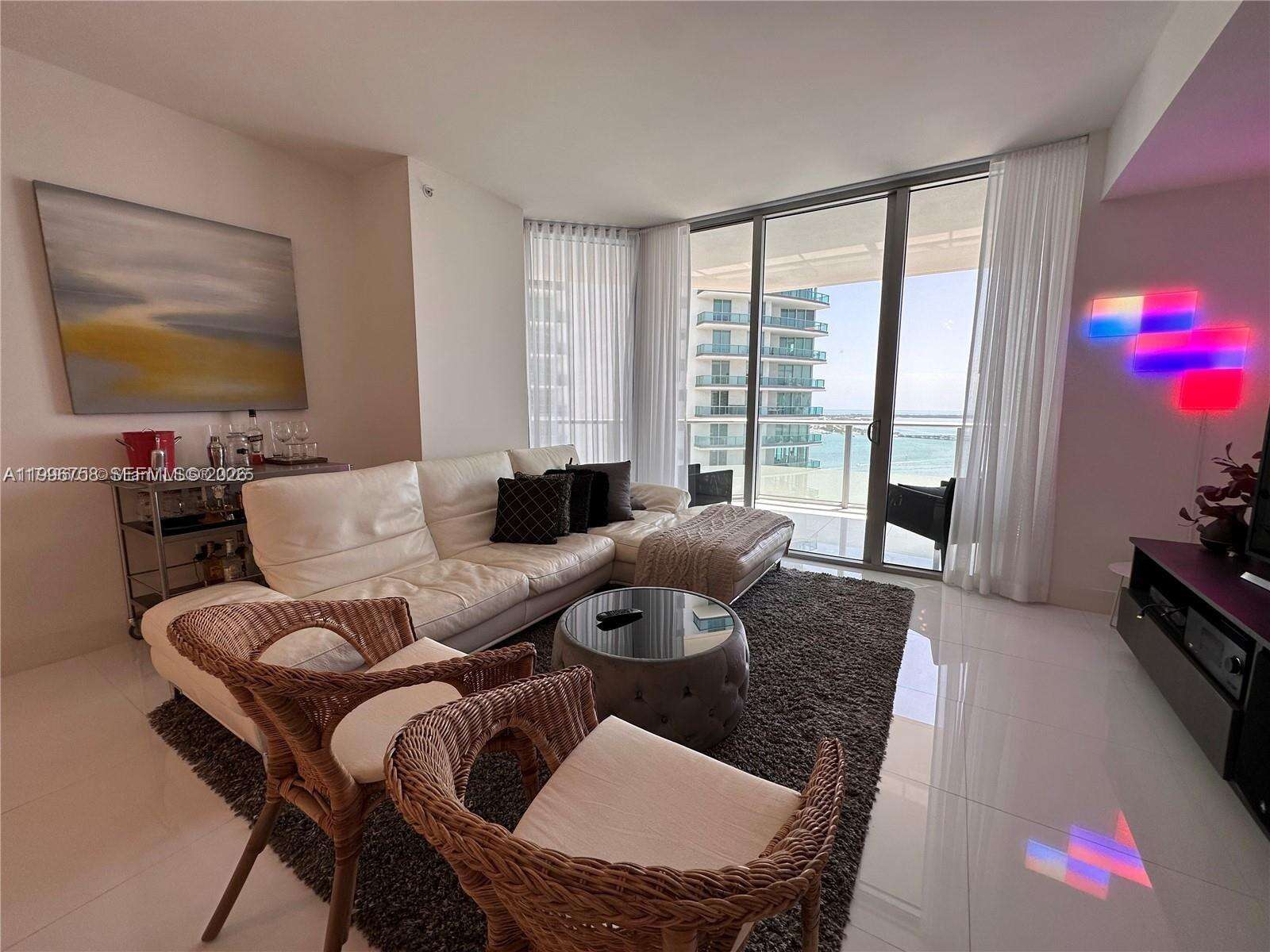 Brickell House at 1300 Brickell Bay Dr, Miami, FL 33131 - For Rent photo 6
