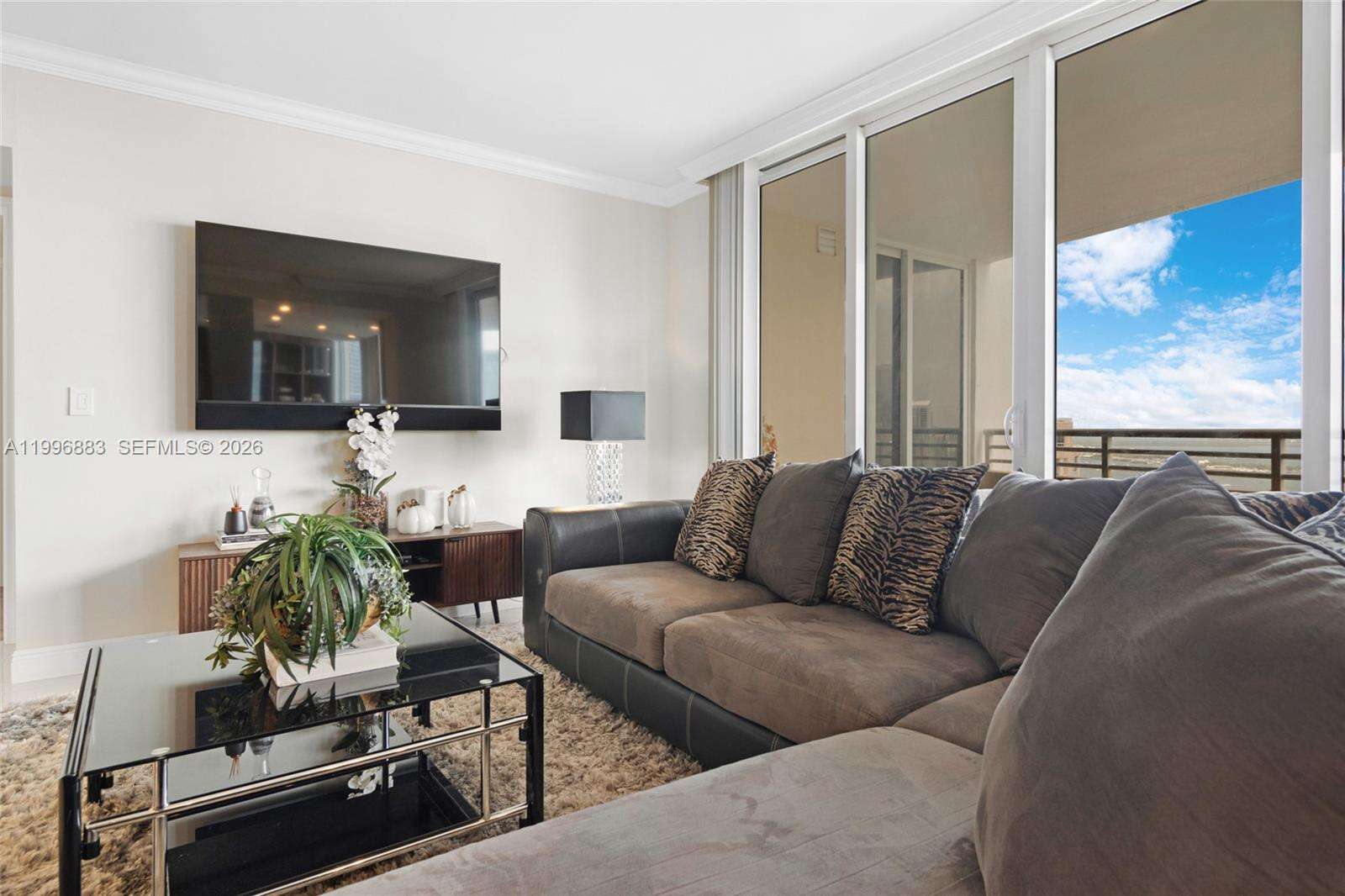 Three Tequesta Point at 848 Brickell Key Dr, Miami, FL 33131 - For Rent photo 2