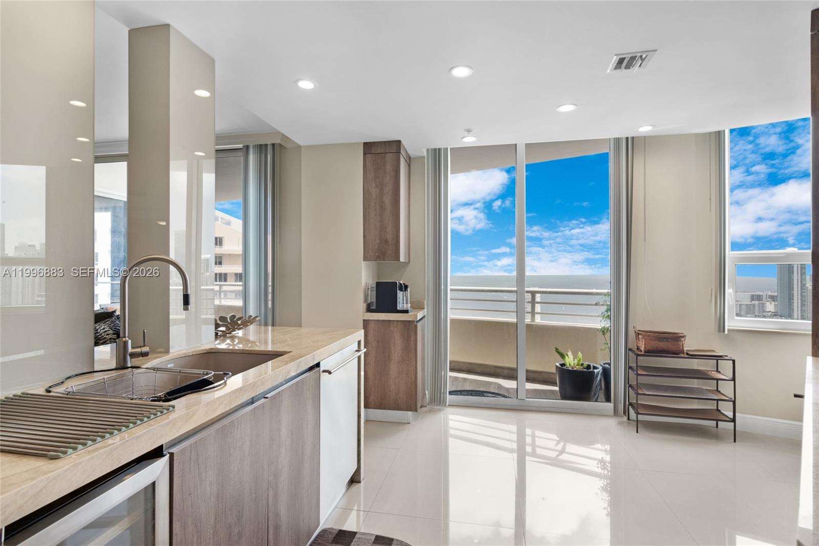 Three Tequesta Point at 848 Brickell Key Dr, Miami, FL 33131 - For Rent photo 12