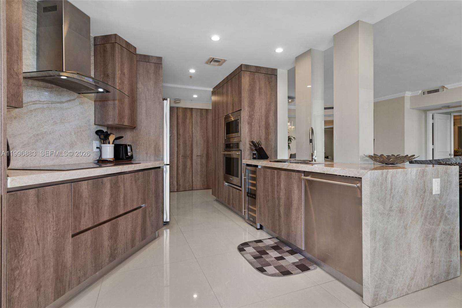 Three Tequesta Point at 848 Brickell Key Dr, Miami, FL 33131 - For Rent photo 13