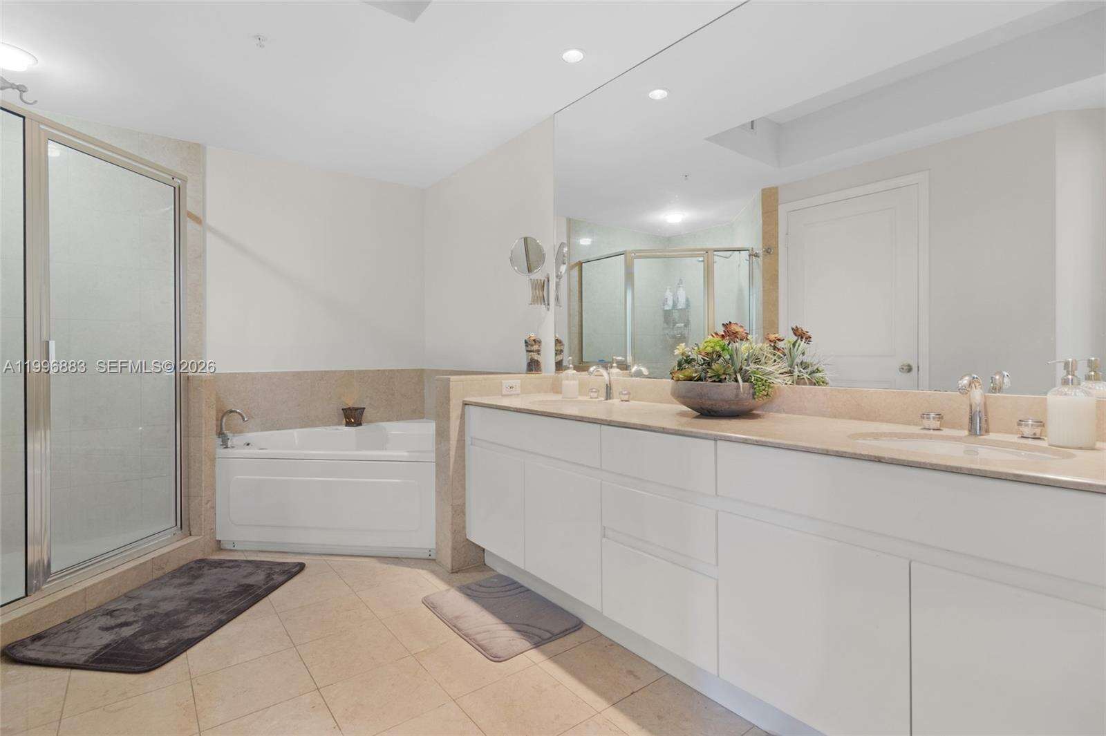 Three Tequesta Point at 848 Brickell Key Dr, Miami, FL 33131 - For Rent photo 30