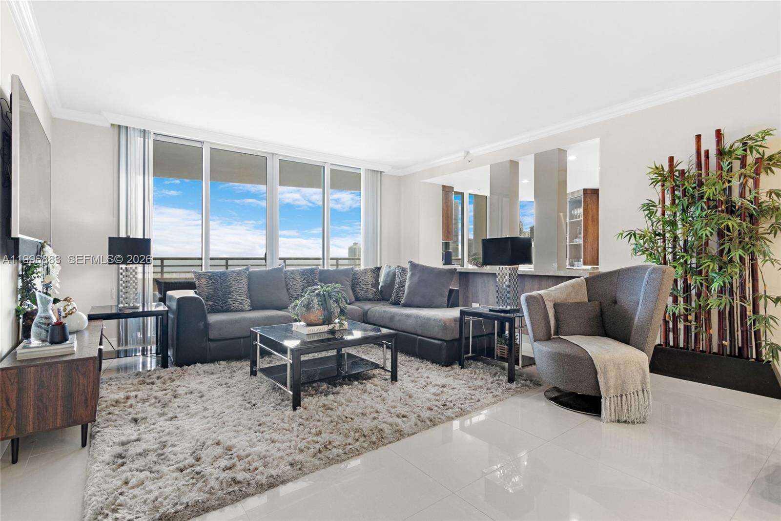 Three Tequesta Point at 848 Brickell Key Dr, Miami, FL 33131 - For Rent photo 4