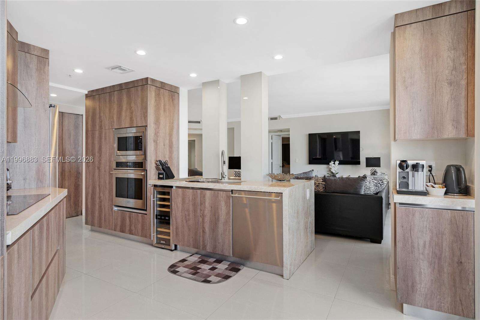 Three Tequesta Point at 848 Brickell Key Dr, Miami, FL 33131 - For Rent photo 8