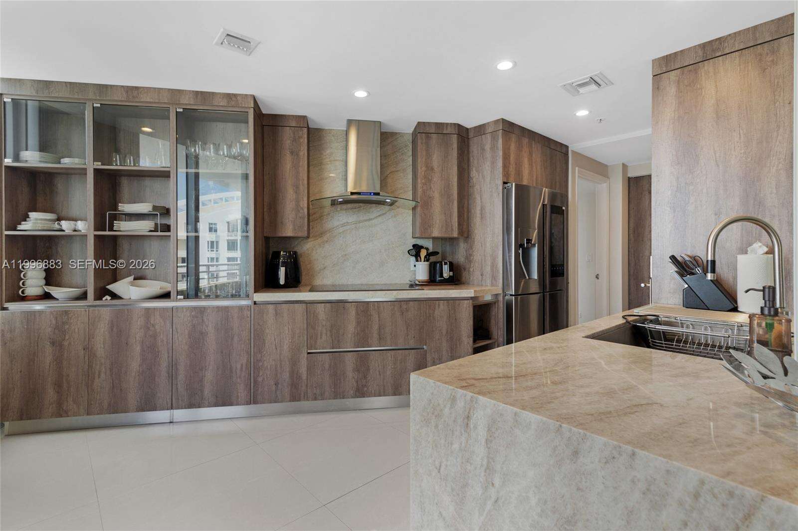 Three Tequesta Point at 848 Brickell Key Dr, Miami, FL 33131 - For Rent photo 9