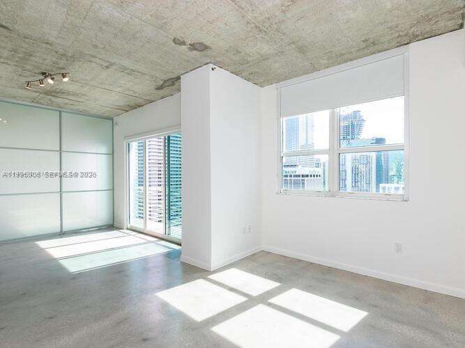 The Loft 2 at 133 2 Ave, Miami, FL 33132 - For Rent photo 18