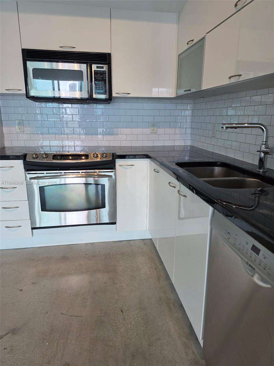 The Loft 2 at 133 2 Ave, Miami, FL 33132 - For Rent photo 6