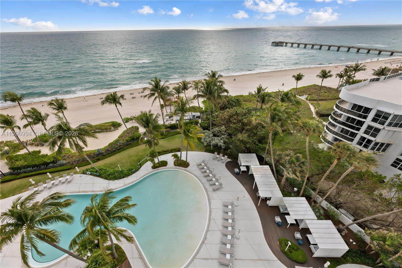 Jade Signature at 16901 Collins Ave, Sunny Isles Beach, FL 33160 - For Rent photo 1