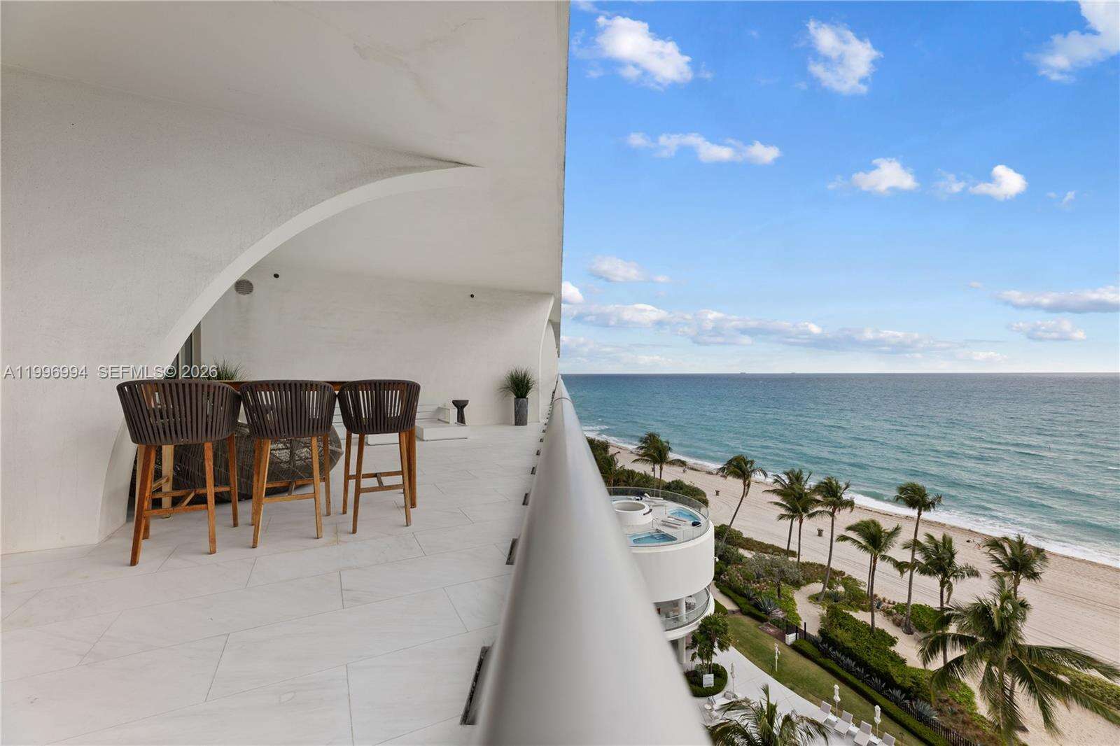 Jade Signature at 16901 Collins Ave, Sunny Isles Beach, FL 33160 - For Rent photo 2