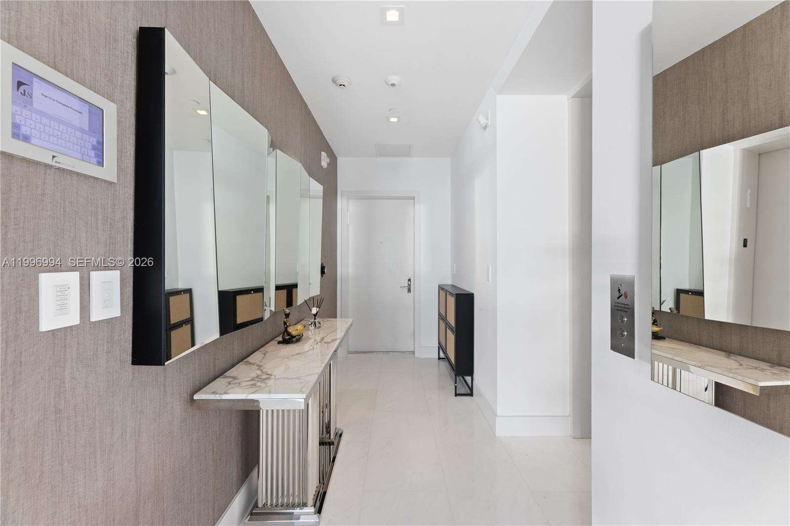 Jade Signature at 16901 Collins Ave, Sunny Isles Beach, FL 33160 - For Rent photo 15