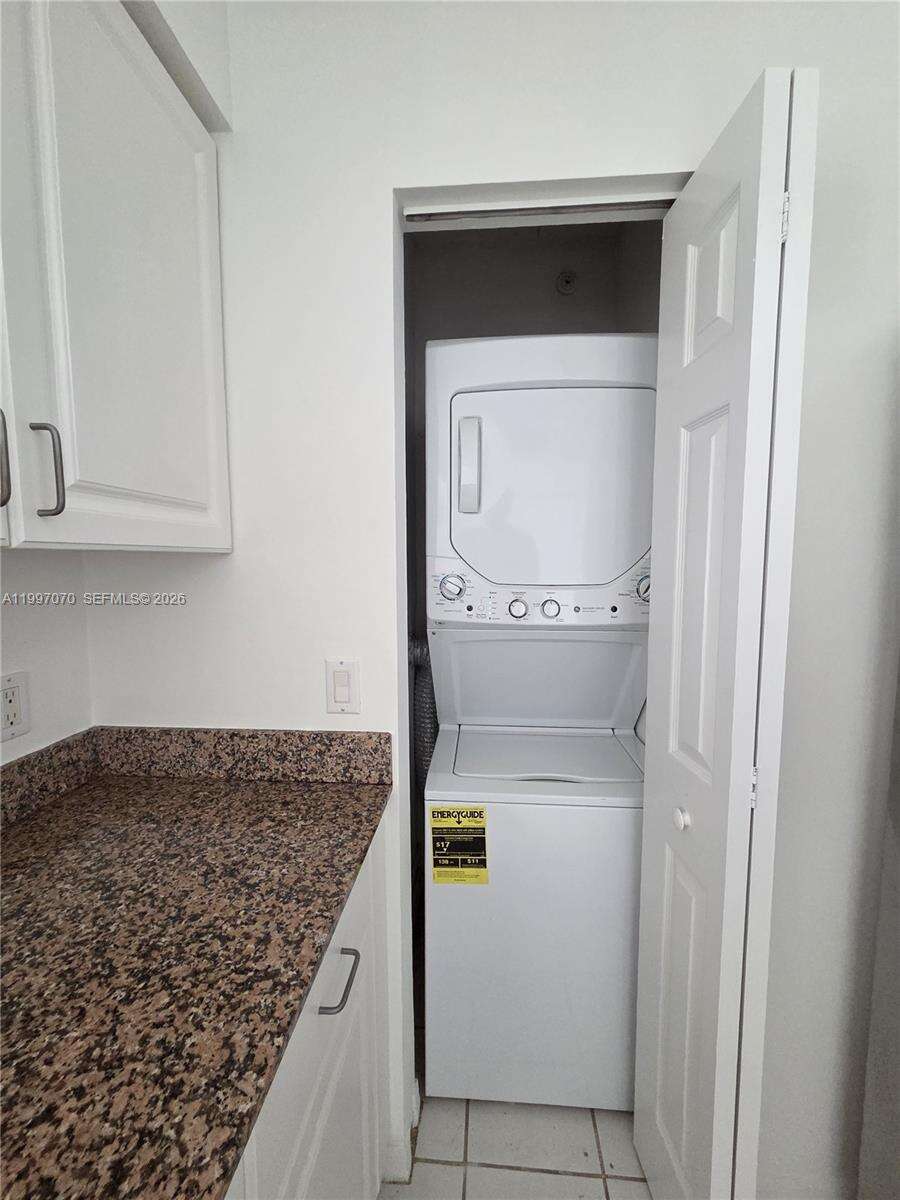 The Mark On Brickell at 1155 Brickell Bay Dr, Miami, FL 33131 - For Rent photo 14