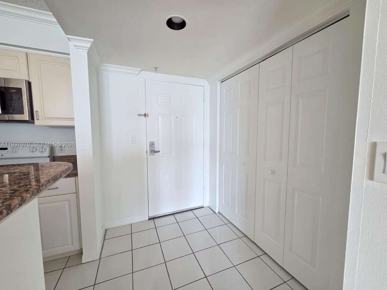 The Mark On Brickell at 1155 Brickell Bay Dr, Miami, FL 33131 - For Rent photo 15
