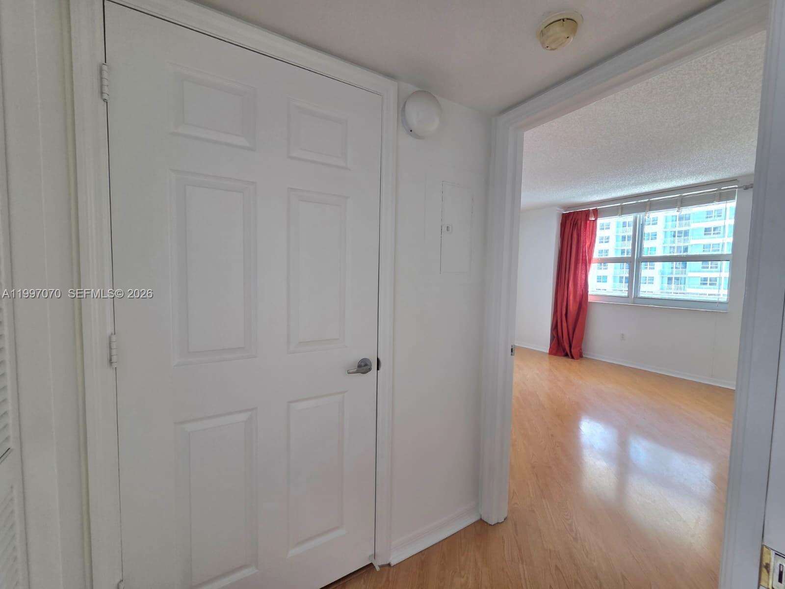 The Mark On Brickell at 1155 Brickell Bay Dr, Miami, FL 33131 - For Rent photo 17