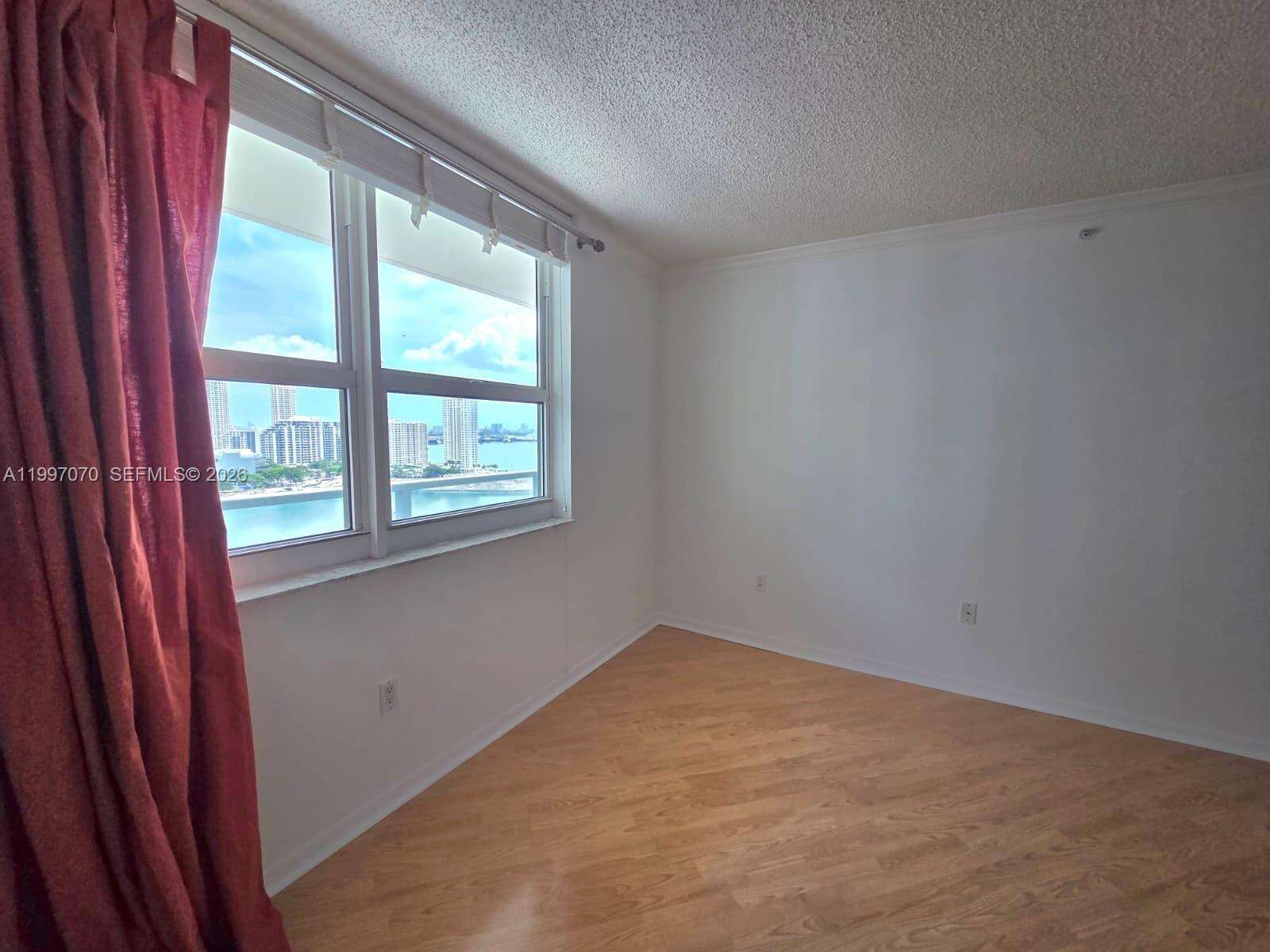 The Mark On Brickell at 1155 Brickell Bay Dr, Miami, FL 33131 - For Rent photo 19