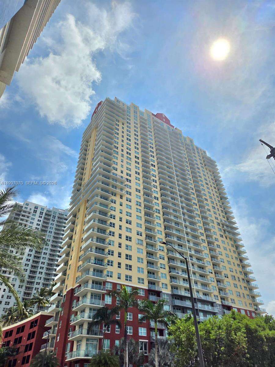 The Mark On Brickell at 1155 Brickell Bay Dr, Miami, FL 33131 - For Rent photo 33