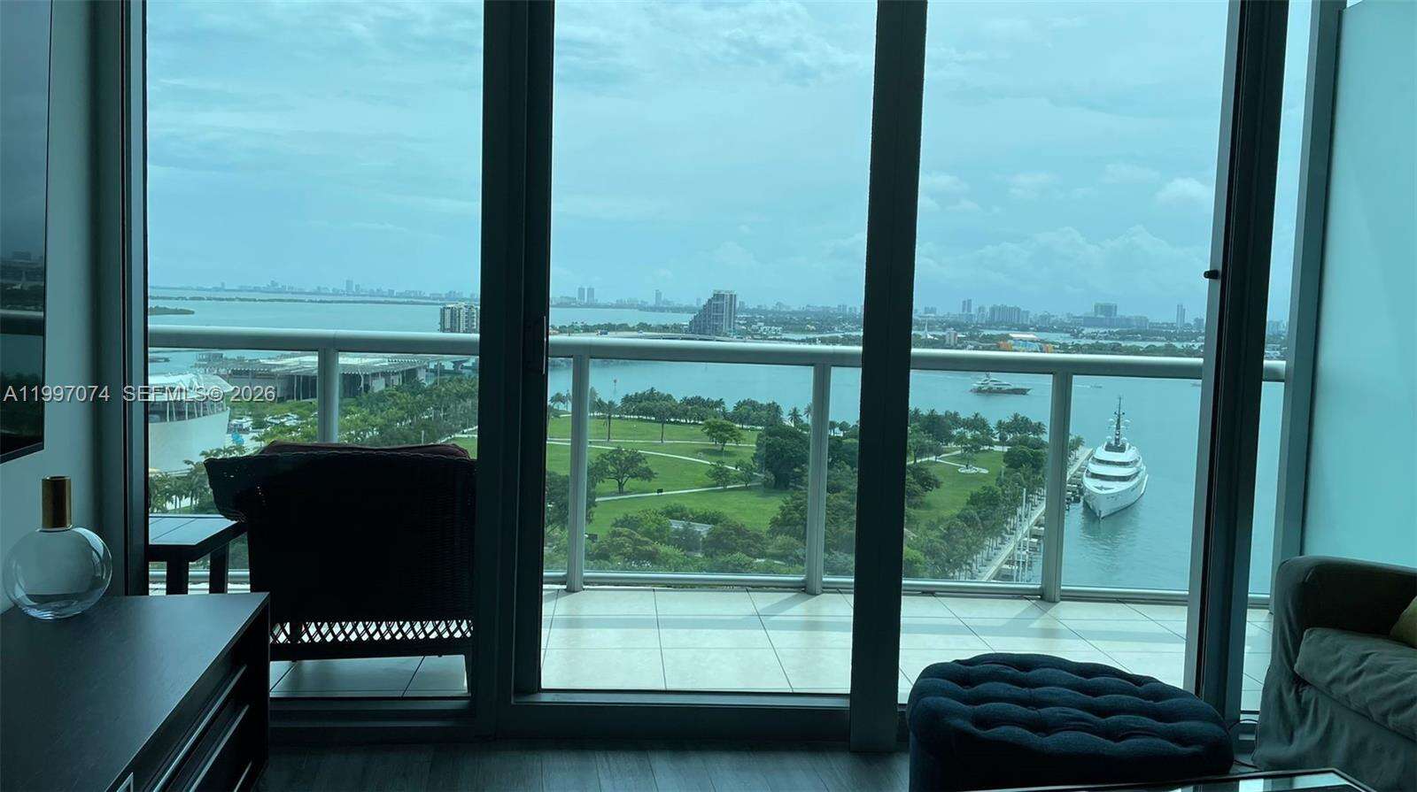 Marina Blue at 888 Biscayne Blvd, Miami, FL 33132 - For Rent photo 10