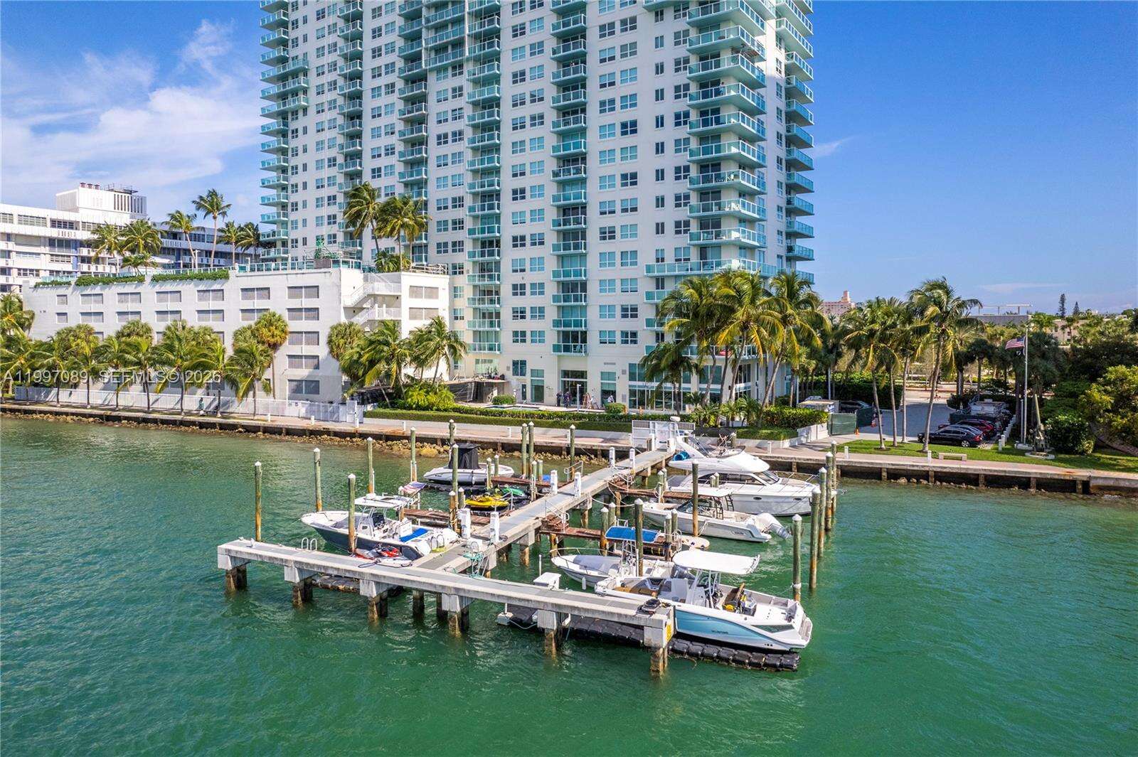 The Floridian at 650 W Ave, Miami Beach, FL 33139 - For Rent photo 21