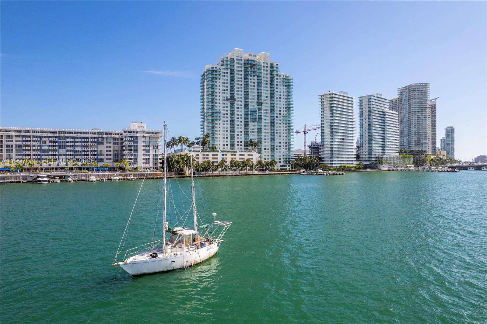 The Floridian at 650 W Ave, Miami Beach, FL 33139 - For Rent photo 27