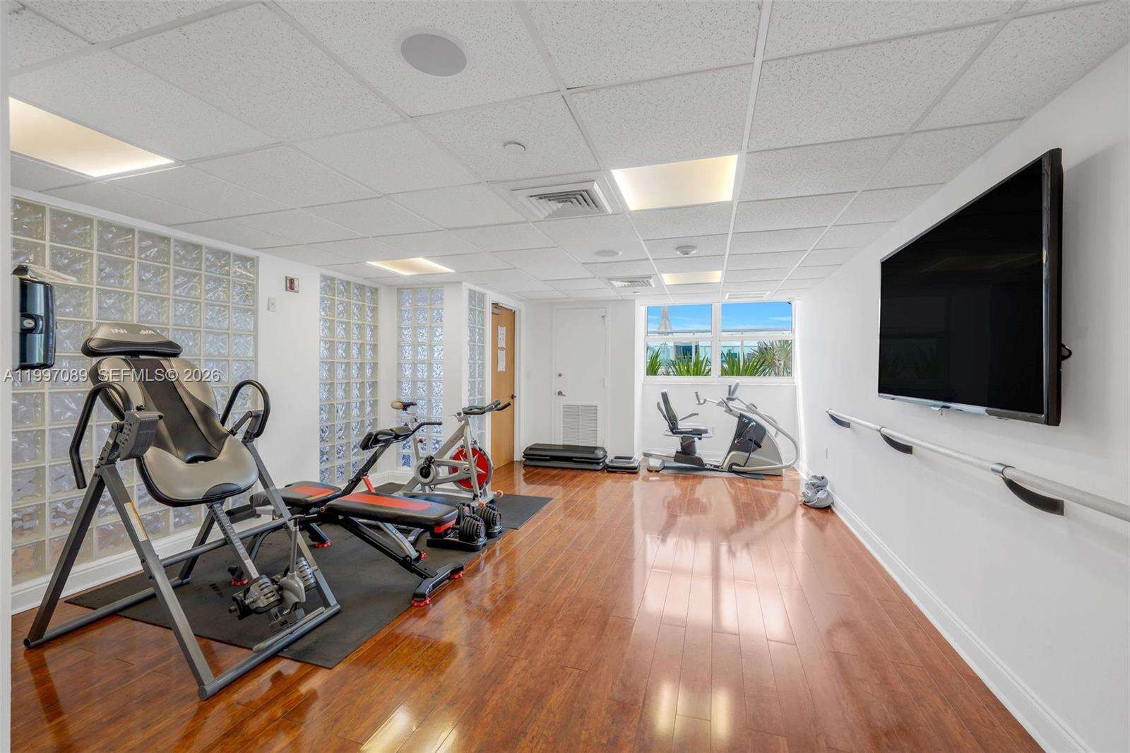 The Floridian at 650 W Ave, Miami Beach, FL 33139 - For Rent photo 32