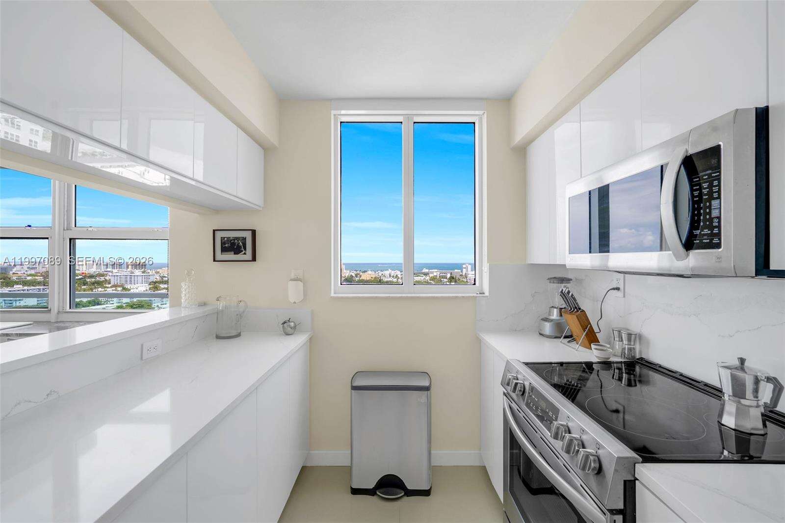 The Floridian at 650 W Ave, Miami Beach, FL 33139 - For Rent photo 6