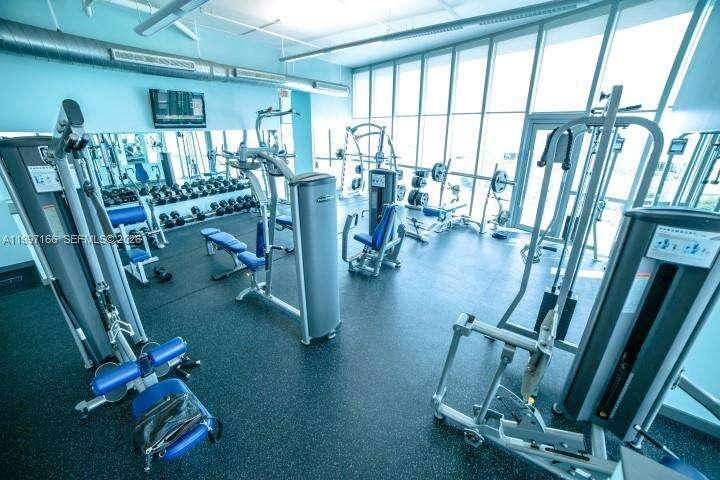 Marina Blue at 888 Biscayne Blvd, Miami, FL 33132 - For Rent photo 11