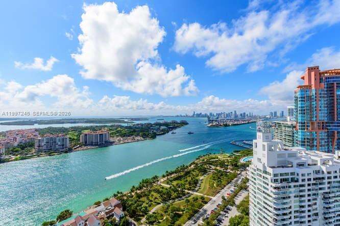 Continuum South Tower at 100 Pointe Dr, Miami Beach, FL 33139 - For Rent photo 21