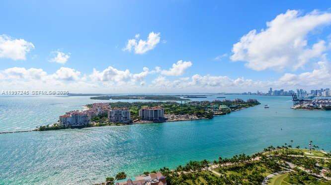Continuum South Tower at 100 Pointe Dr, Miami Beach, FL 33139 - For Rent photo 28