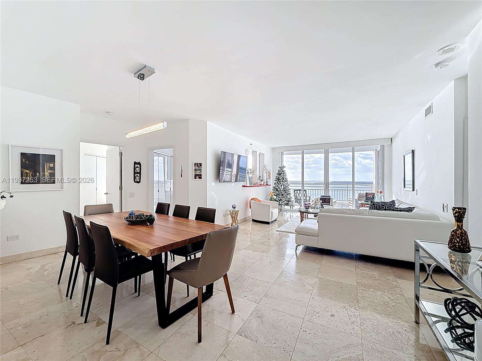Two Tequesta Point at 808 Brickell Key Dr, Miami, FL 33131 - For Rent photo 12