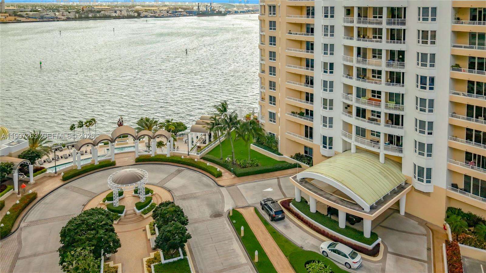 Two Tequesta Point at 808 Brickell Key Dr, Miami, FL 33131 - For Rent photo 6