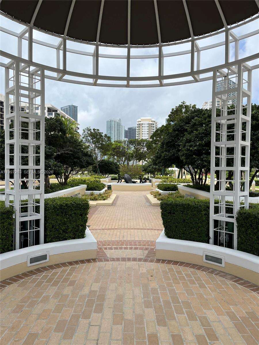 Two Tequesta Point at 808 Brickell Key Dr, Miami, FL 33131 - For Rent photo 7