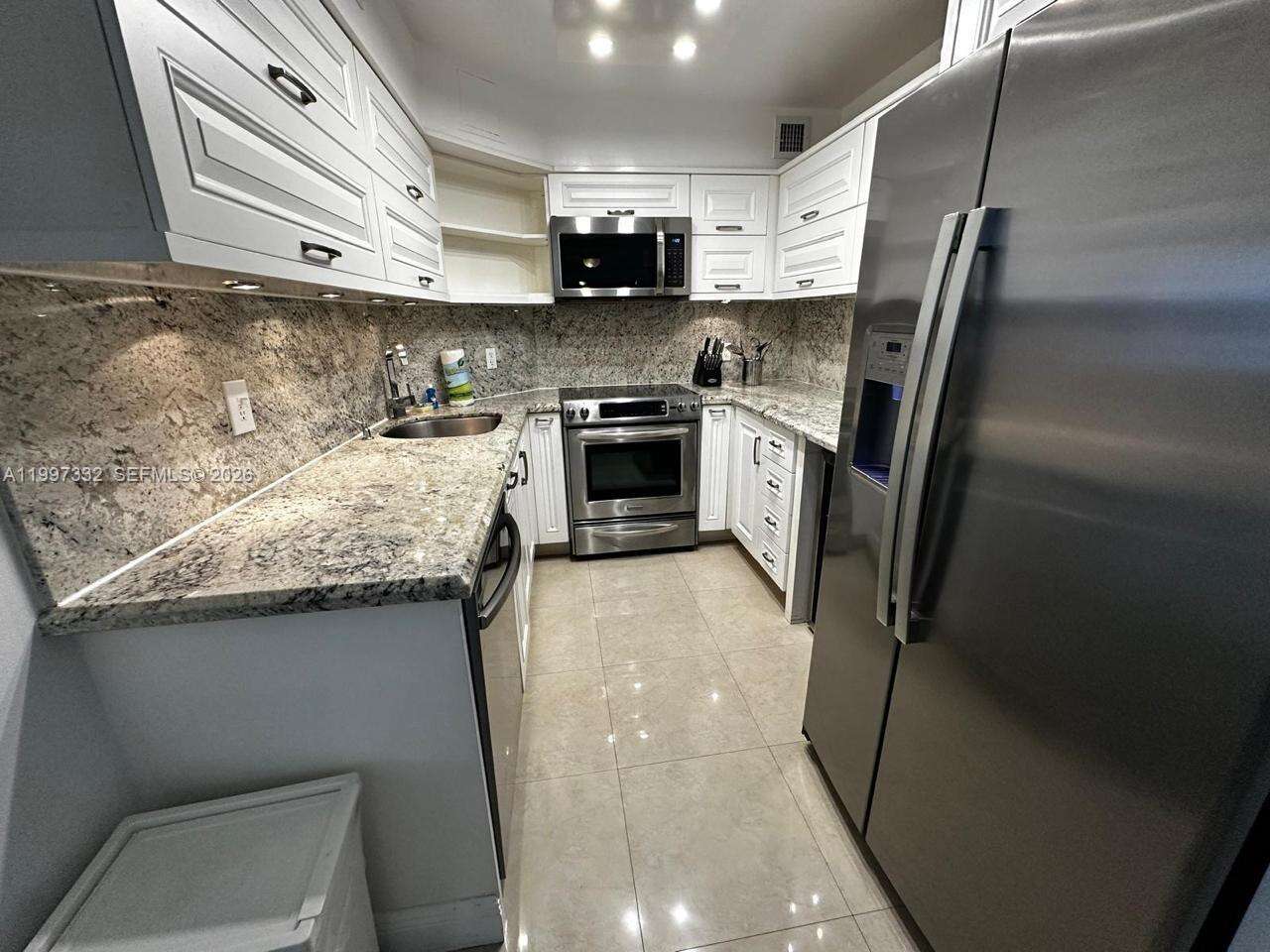 The Alexander at 5225 Collins Ave, Miami Beach, FL 33140 - For Rent photo 1