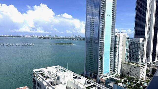 Icon Bay at 460 28 St, Miami, FL 33137 - For Rent photo 66