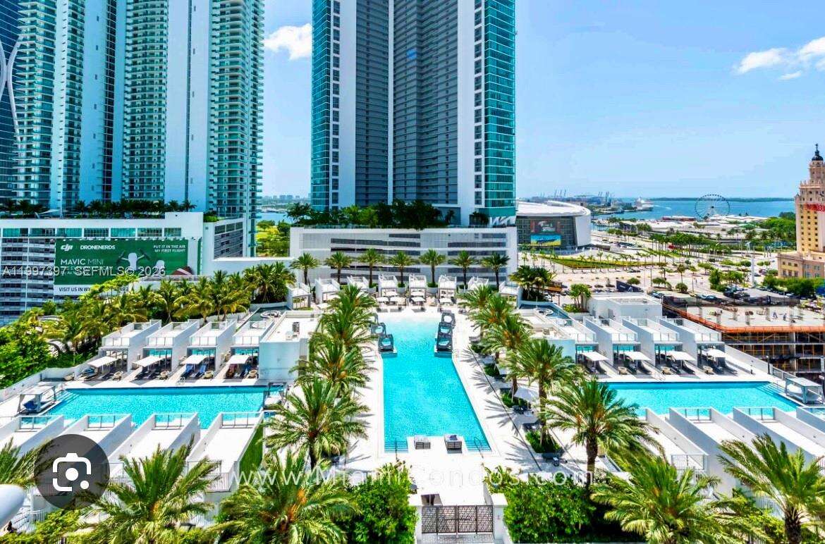 Paramount Miami Worldcenter at 851 NE 1 Ave, Miami, FL 33132 - For Rent photo 1