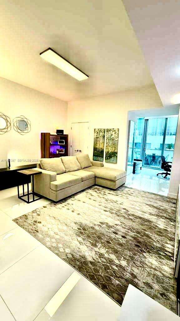 Paramount Miami Worldcenter at 851 NE 1 Ave, Miami, FL 33132 - For Rent photo 17