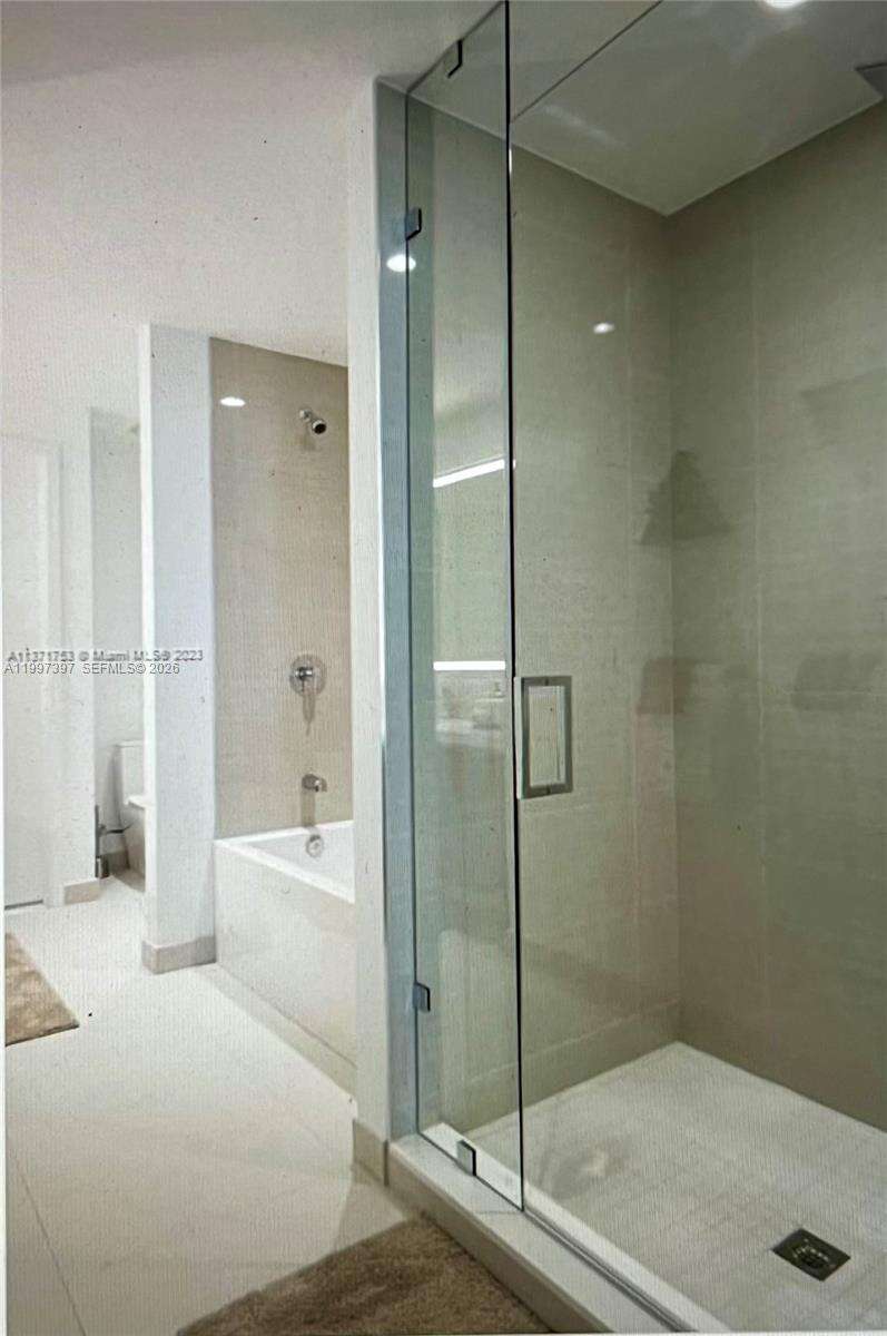 Paramount Miami Worldcenter at 851 NE 1 Ave, Miami, FL 33132 - For Rent photo 22