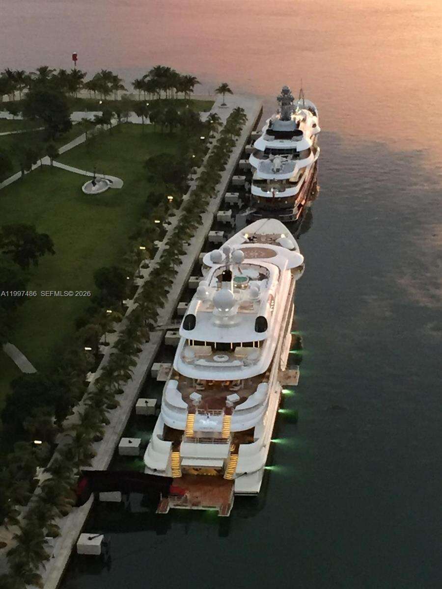 Marina Blue at 888 Biscayne Blvd, Miami, FL 33132 - For Rent photo 26