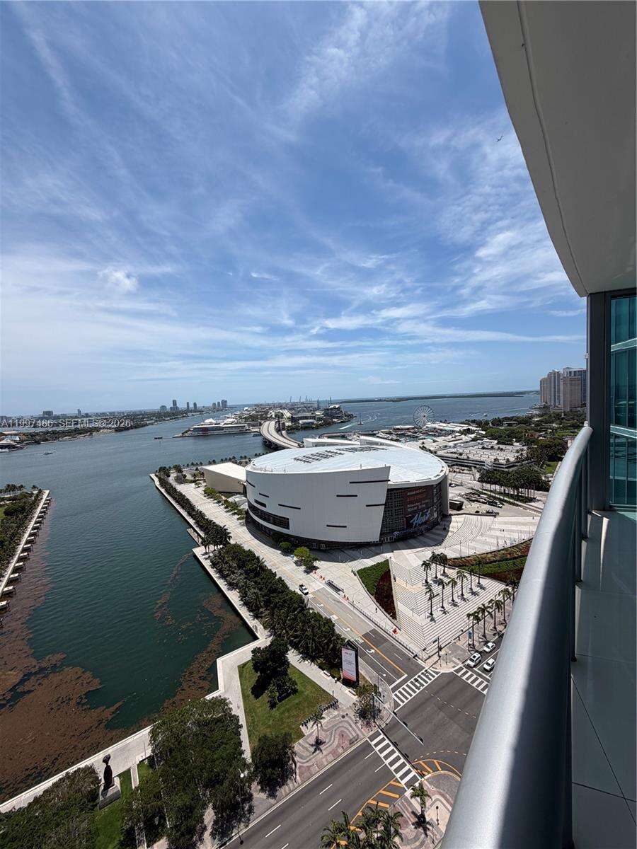 Marina Blue at 888 Biscayne Blvd, Miami, FL 33132 - For Rent photo 28