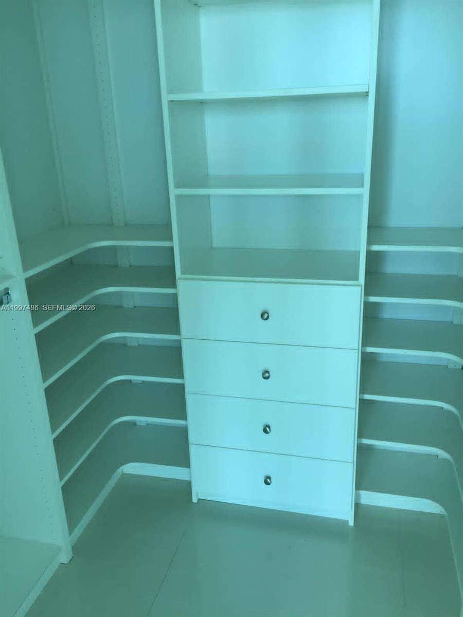 Marina Blue at 888 Biscayne Blvd, Miami, FL 33132 - For Rent photo 9