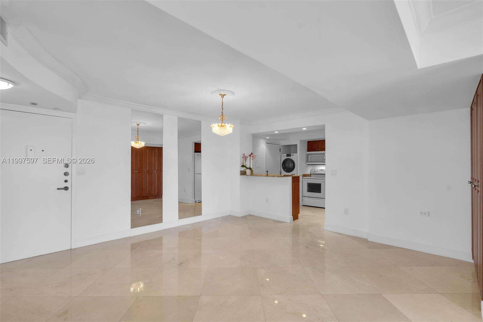 Brickell Bay Club at 2333 Brickell Ave, Miami, FL 33129 - For Rent photo 12