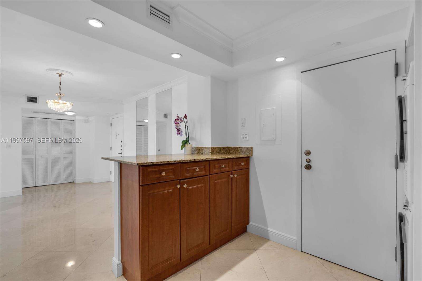 Brickell Bay Club at 2333 Brickell Ave, Miami, FL 33129 - For Rent photo 16